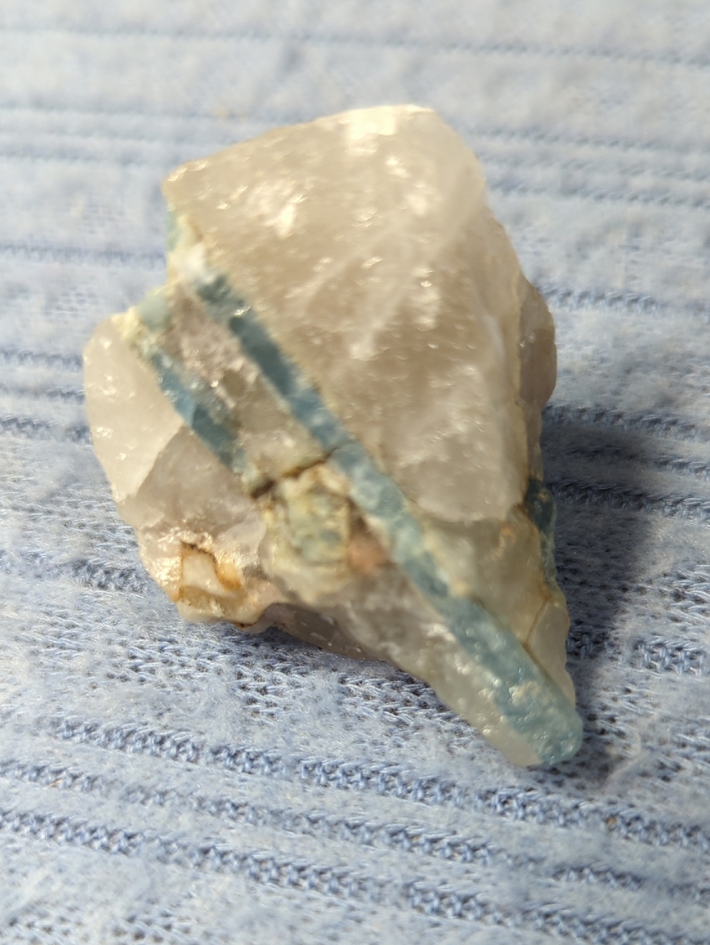 Aquamarine in Quartz